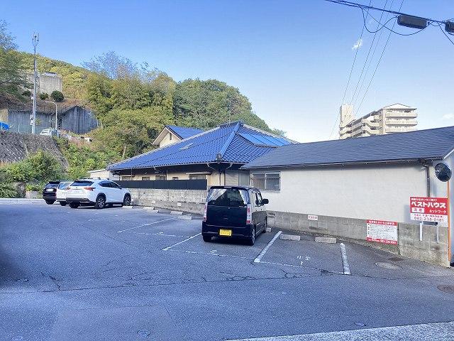 竜王ガレージの外観・駐車場イメージ1枚目