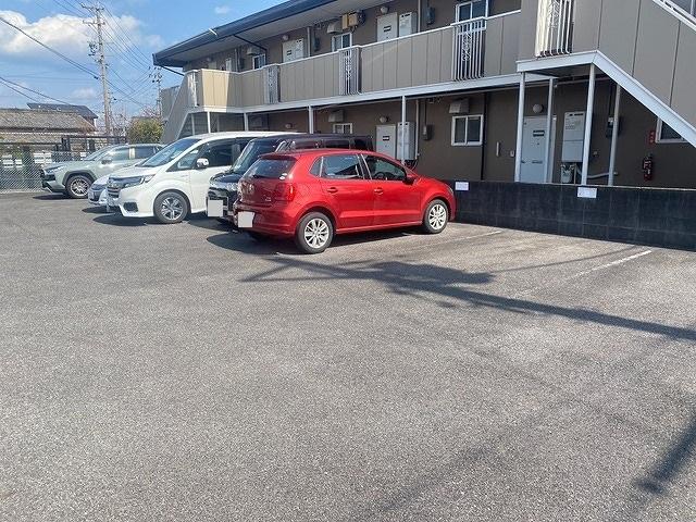 FKタウニィアサヒの外観・駐車場イメージ1枚目