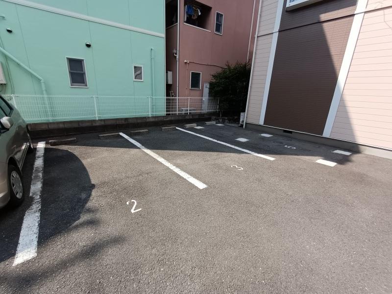 レジデンス新石切(10832)の外観・駐車場イメージ1枚目