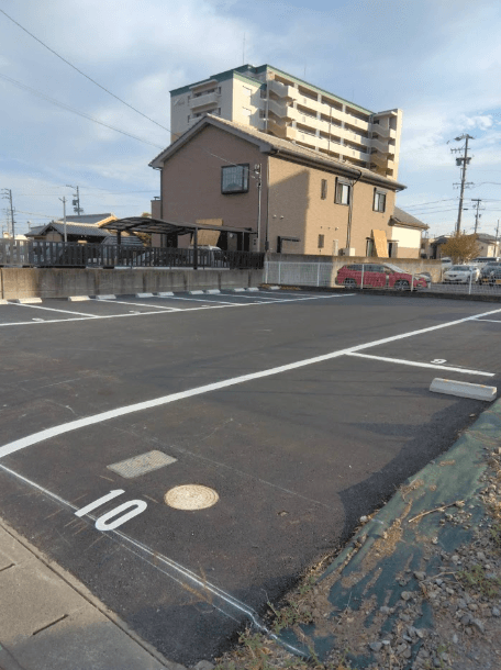 伊勢中川駅前パーキングの外観・駐車場イメージ2枚目