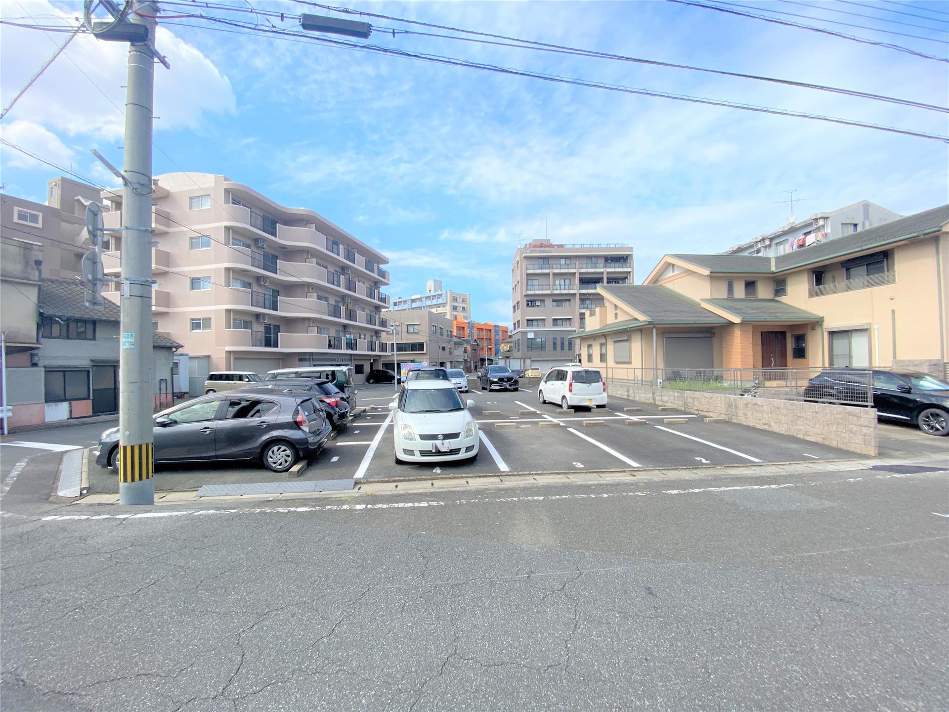 ジョイフル片野パーキングの外観・駐車場イメージ2枚目