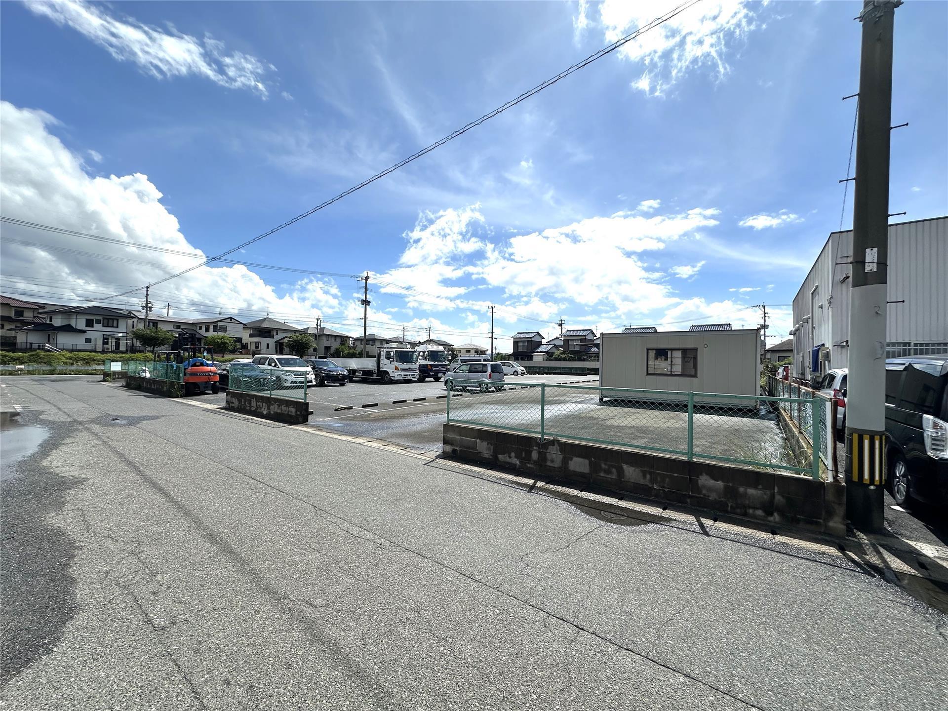 岩瀬パーキングの外観・駐車場イメージ2枚目