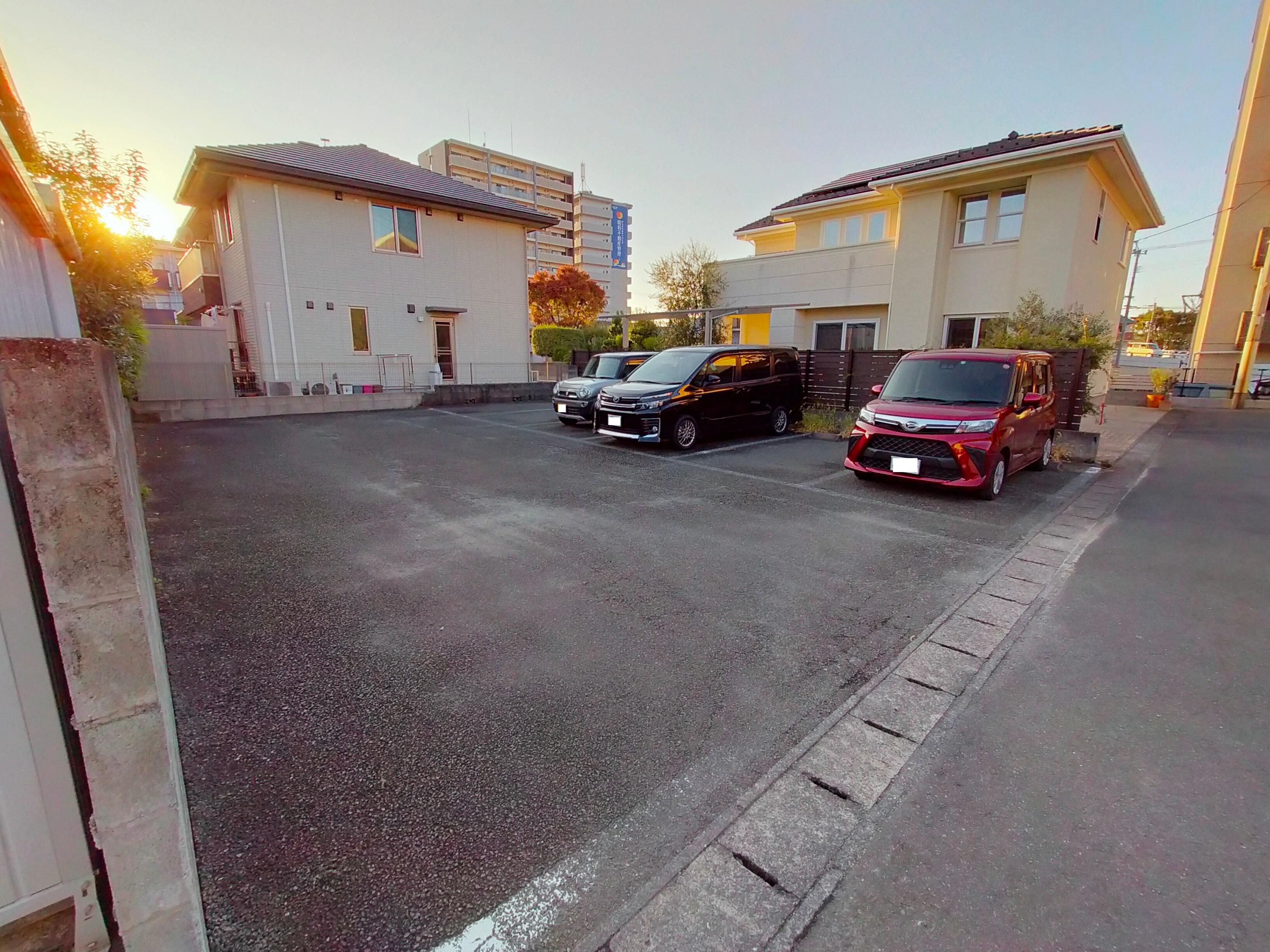 木元駐車場の外観・駐車場イメージ1枚目