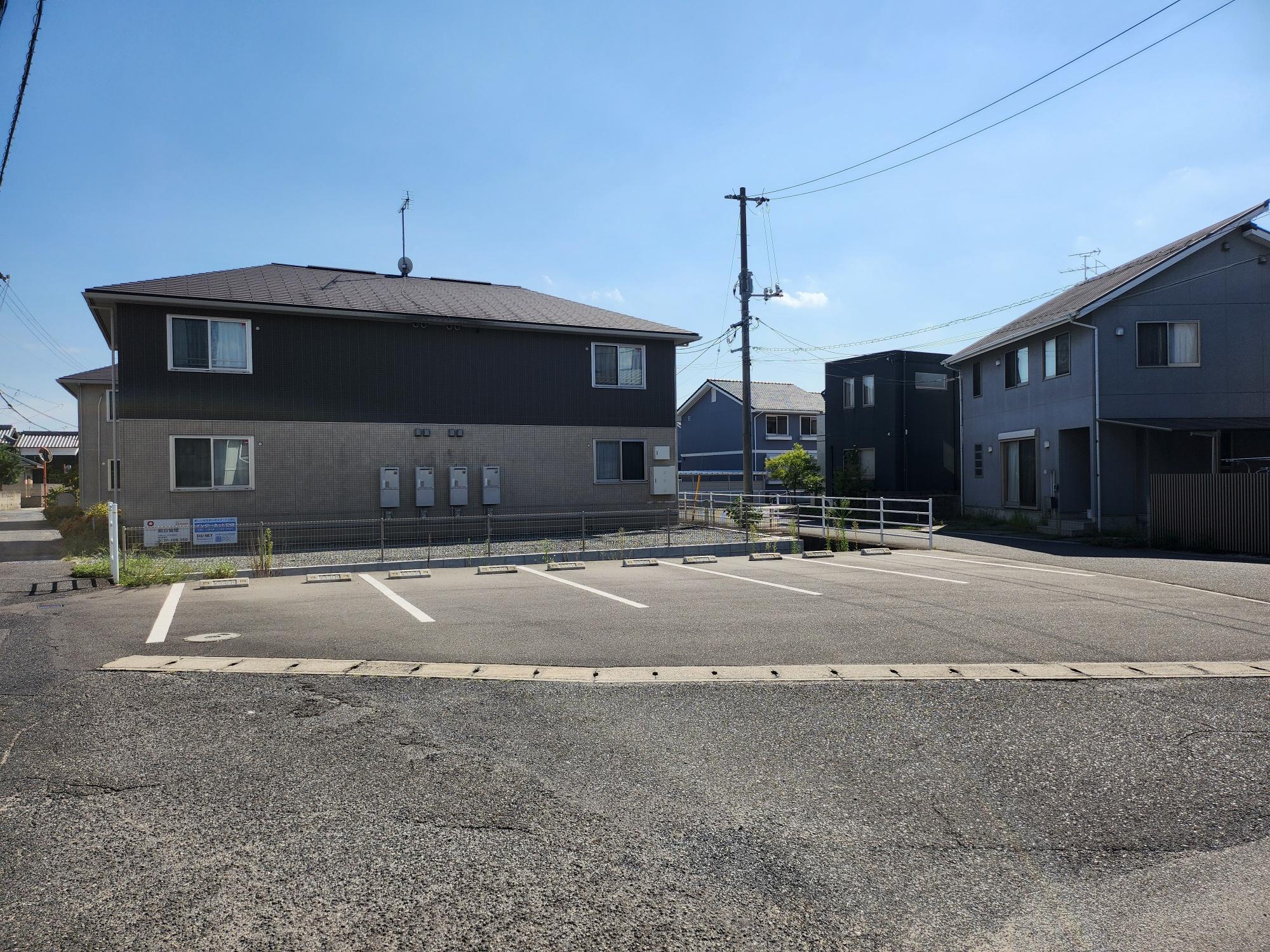 洲崎駐車場の外観・駐車場イメージ1枚目