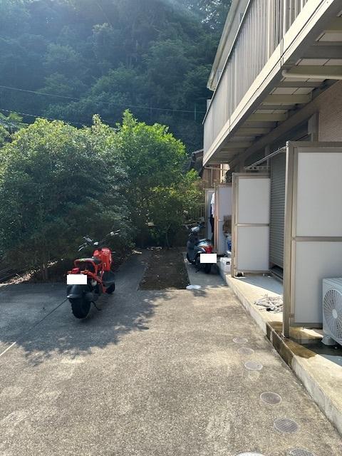 極楽寺3丁目駐車場の外観・駐車場イメージ1枚目