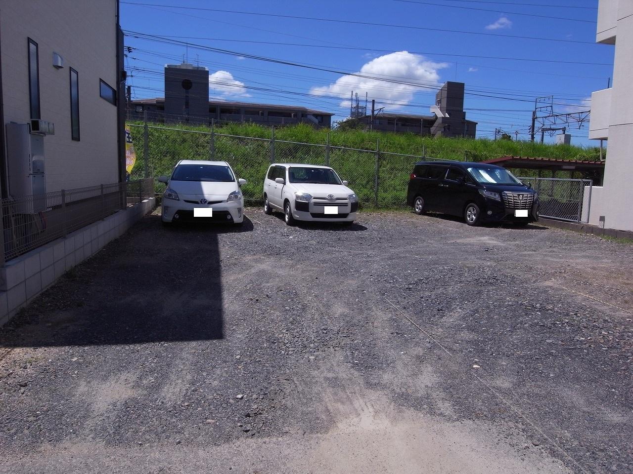 J-102の外観・駐車場イメージ1枚目