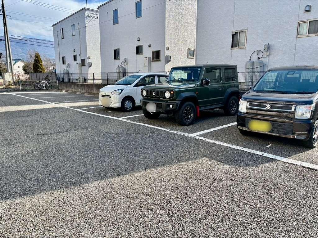 ハピネス(22923)の外観・駐車場イメージ1枚目