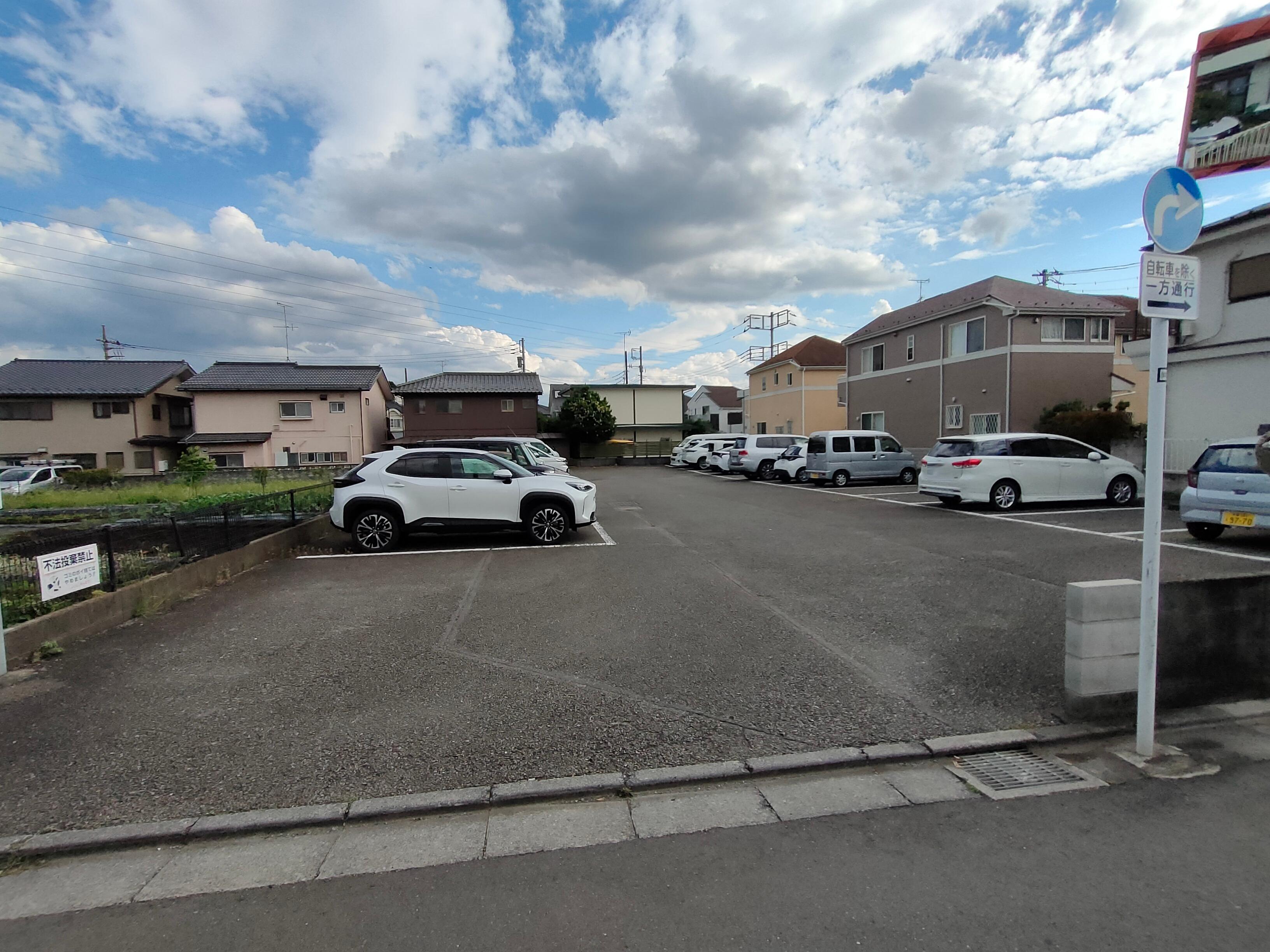 福島駐車場の外観・駐車場イメージ2枚目