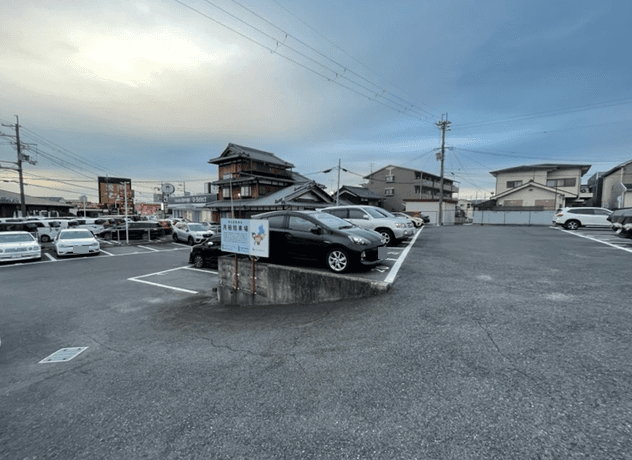 東矢倉駐車場の外観・駐車場イメージ1枚目