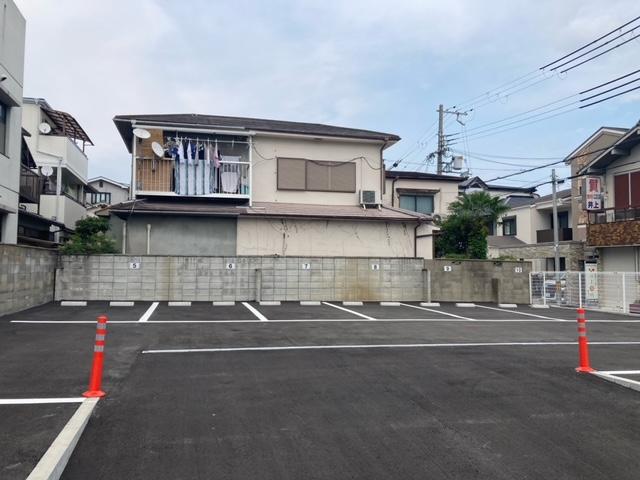 すみれモータープールの外観・駐車場イメージ2枚目