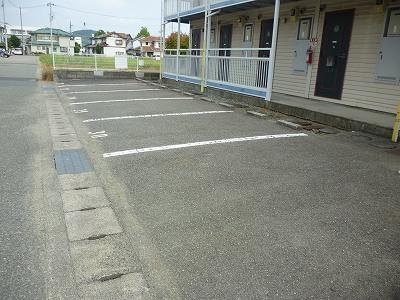 宇佐崎Ⅱ(8200)の外観・駐車場イメージ1枚目