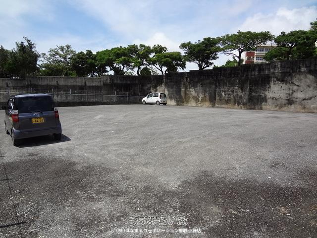 翁長駐車場の外観・駐車場イメージ1枚目