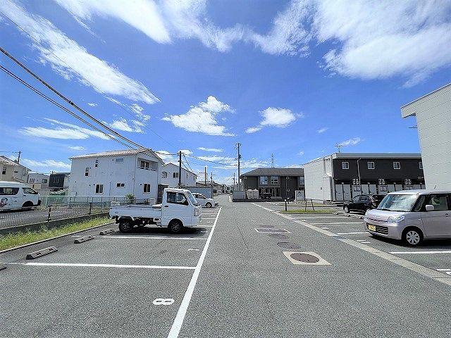 WestCourtⅡ(22755)の外観・駐車場イメージ1枚目