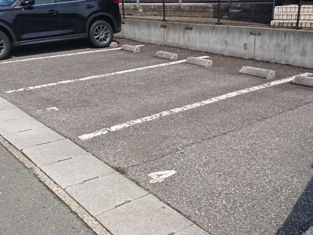 2000(14305)の外観・駐車場イメージ1枚目