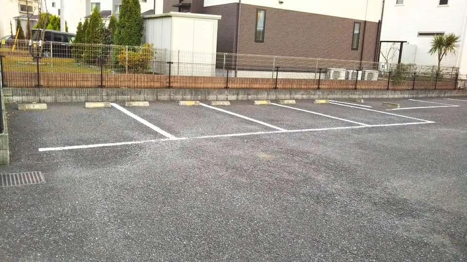 エントピア(32156)の外観・駐車場イメージ1枚目