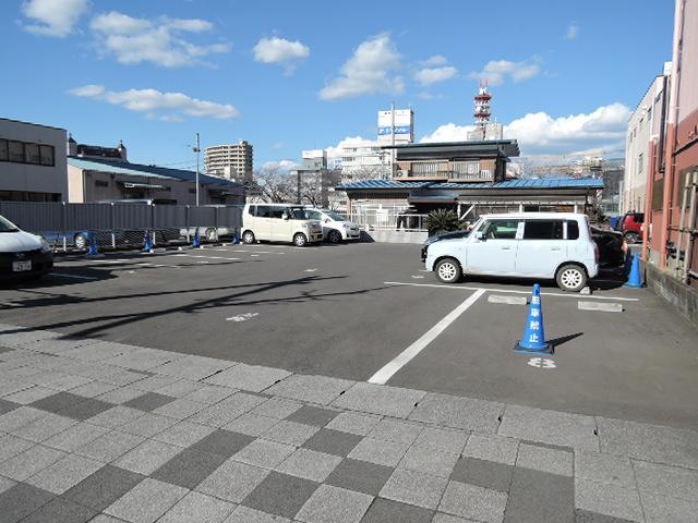 飛田第2パーキングの外観・駐車場イメージ2枚目