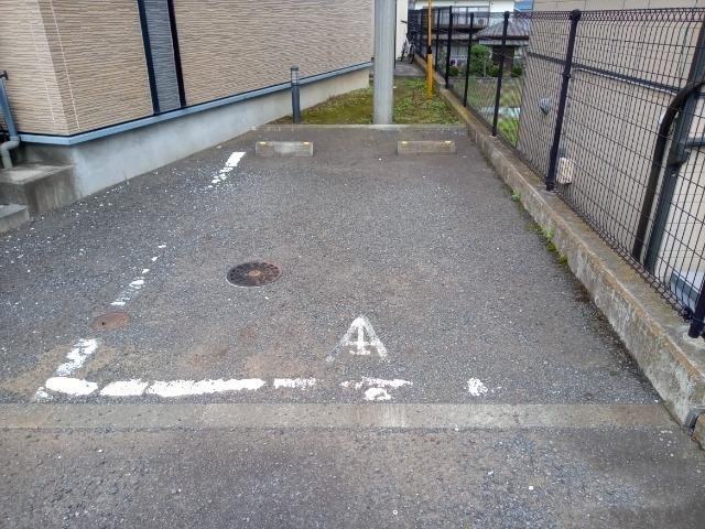 ベイサージュⅡ(38399)の外観・駐車場イメージ1枚目