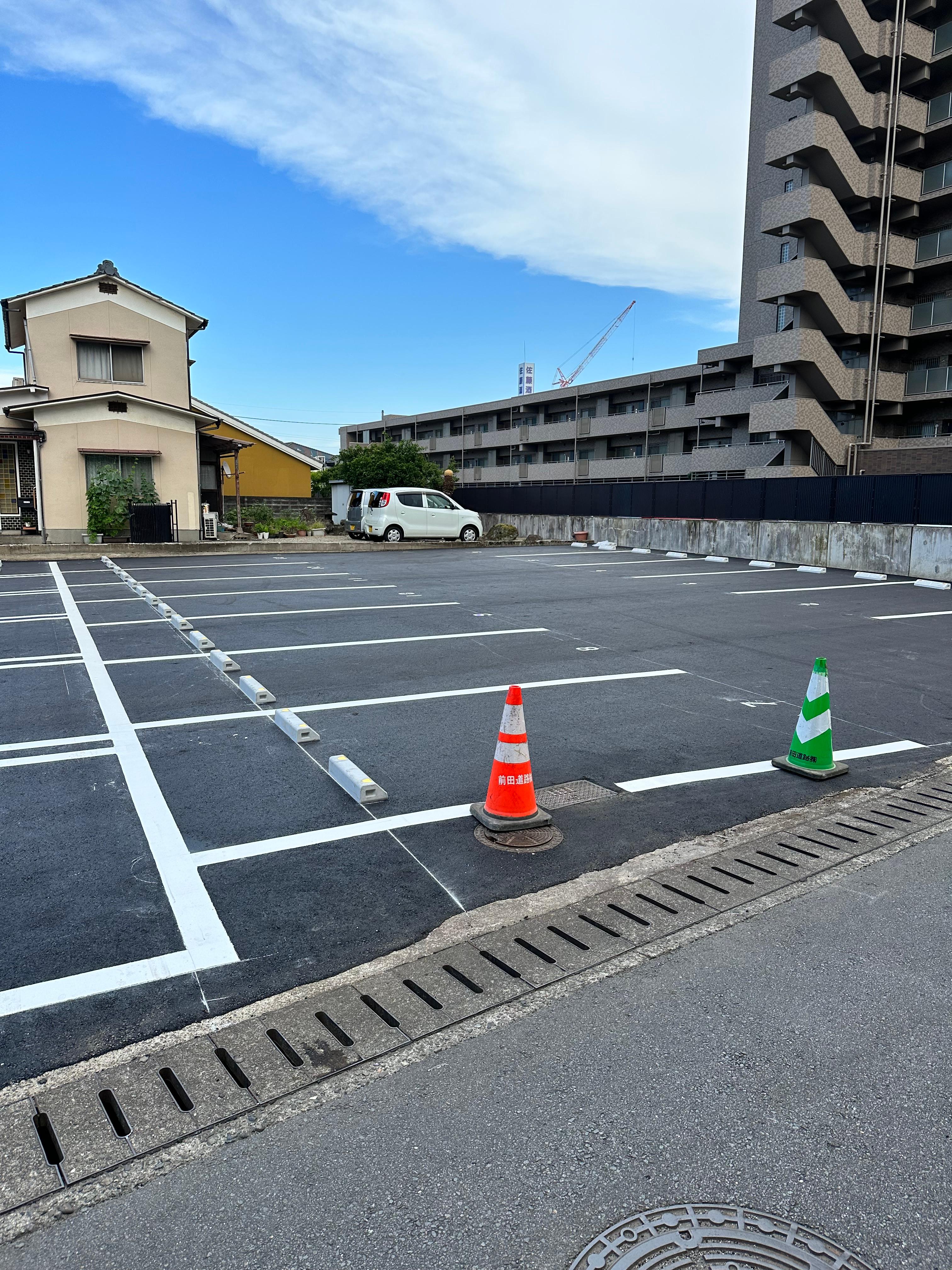 舞鶴町2丁目月極駐車場の外観・駐車場イメージ2枚目