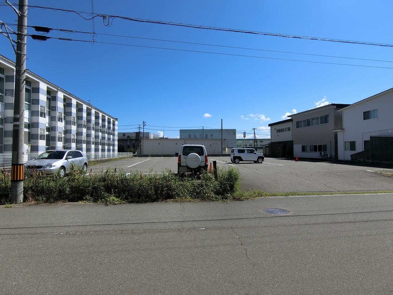 高木中央・中西月極駐車場の外観・駐車場イメージ2枚目