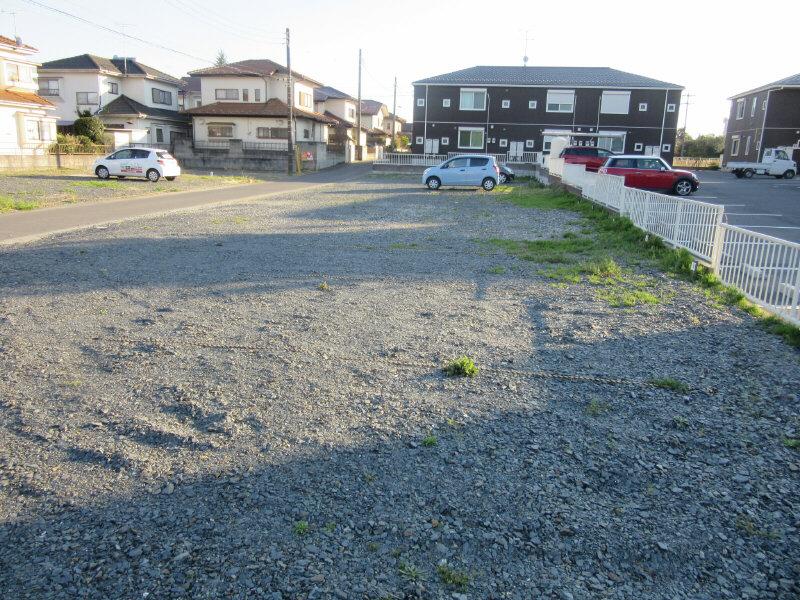 立原住宅駐車場の外観・駐車場イメージ1枚目