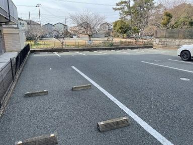 クレージュ(39402)の外観・駐車場イメージ1枚目