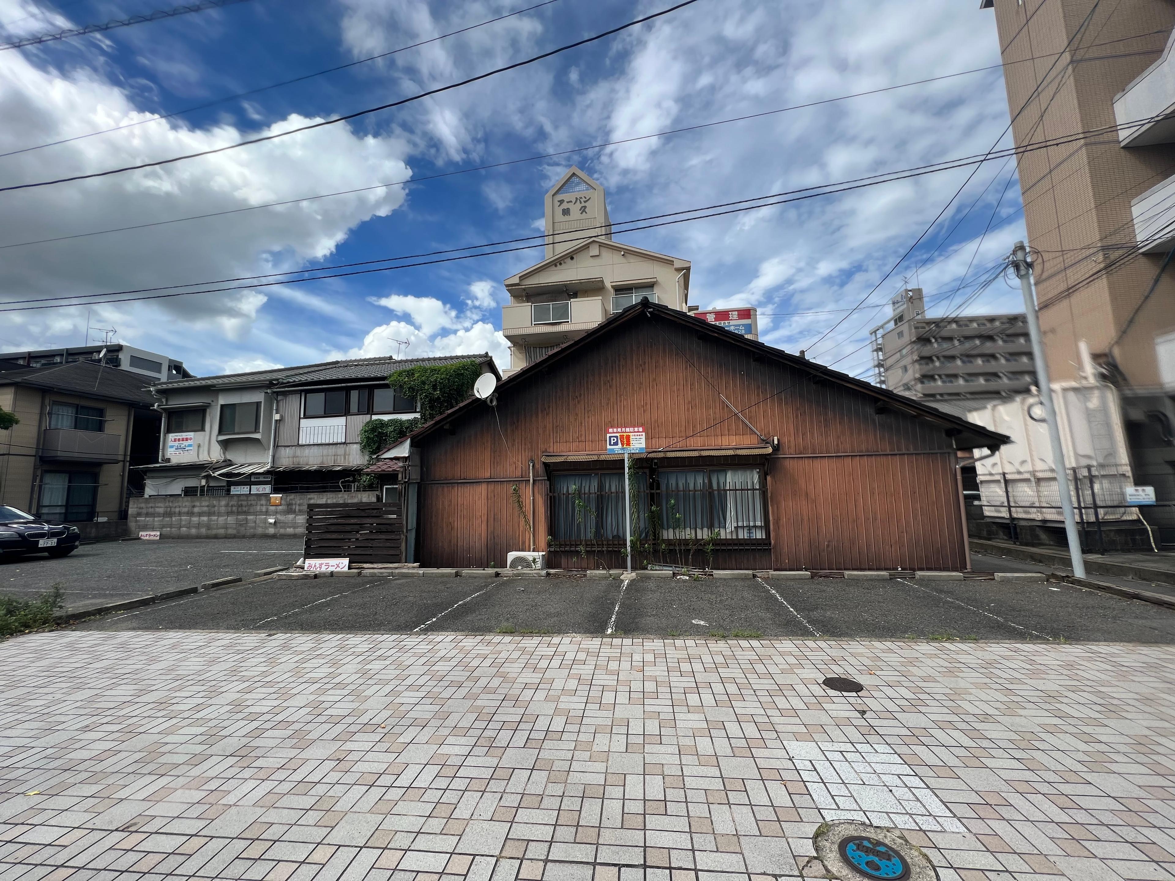 朝久駐車場の外観・駐車場イメージ2枚目