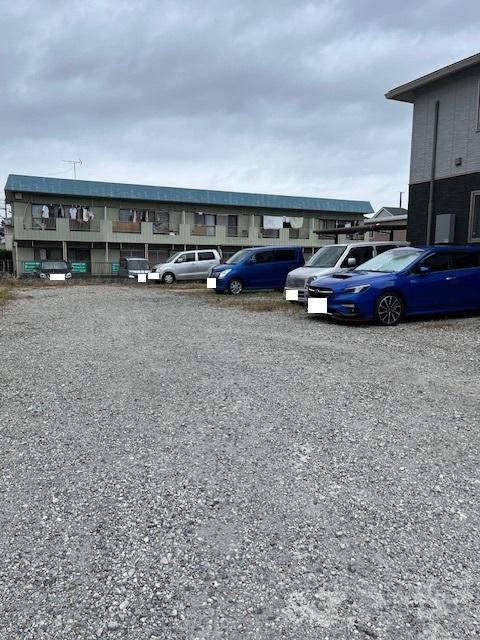 向小金4240252駐車場の外観・駐車場イメージ2枚目