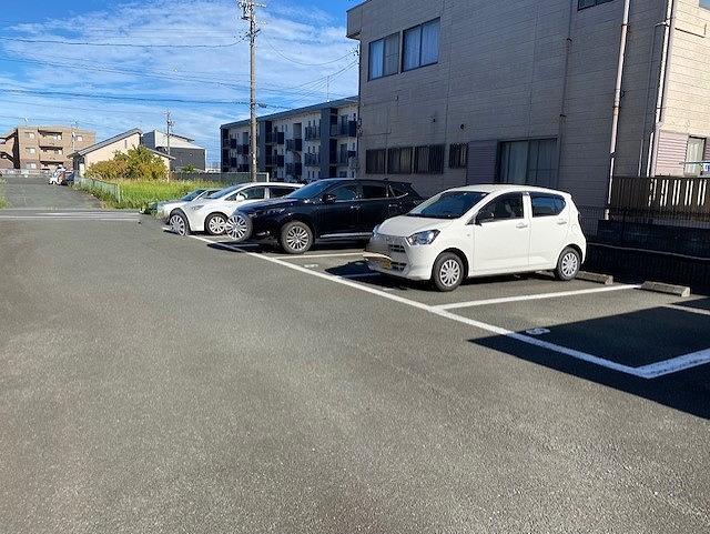 オクダ(25522)の外観・駐車場イメージ1枚目