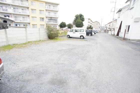 黒澤駐車場の外観・駐車場イメージ2枚目