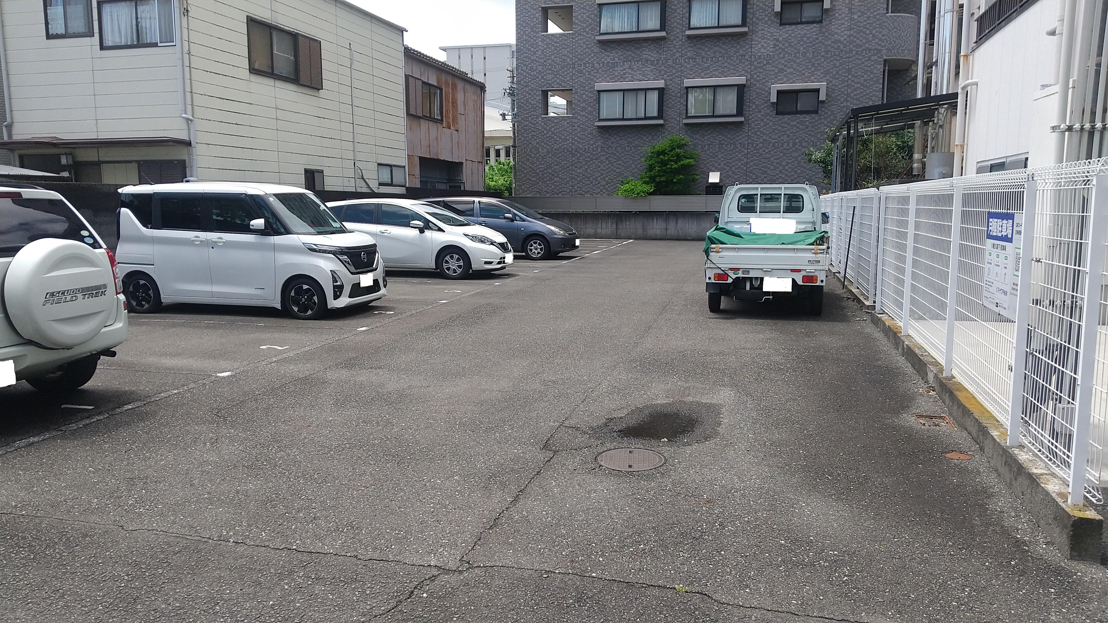 八幡3(森下)駐車場の外観・駐車場イメージ1枚目