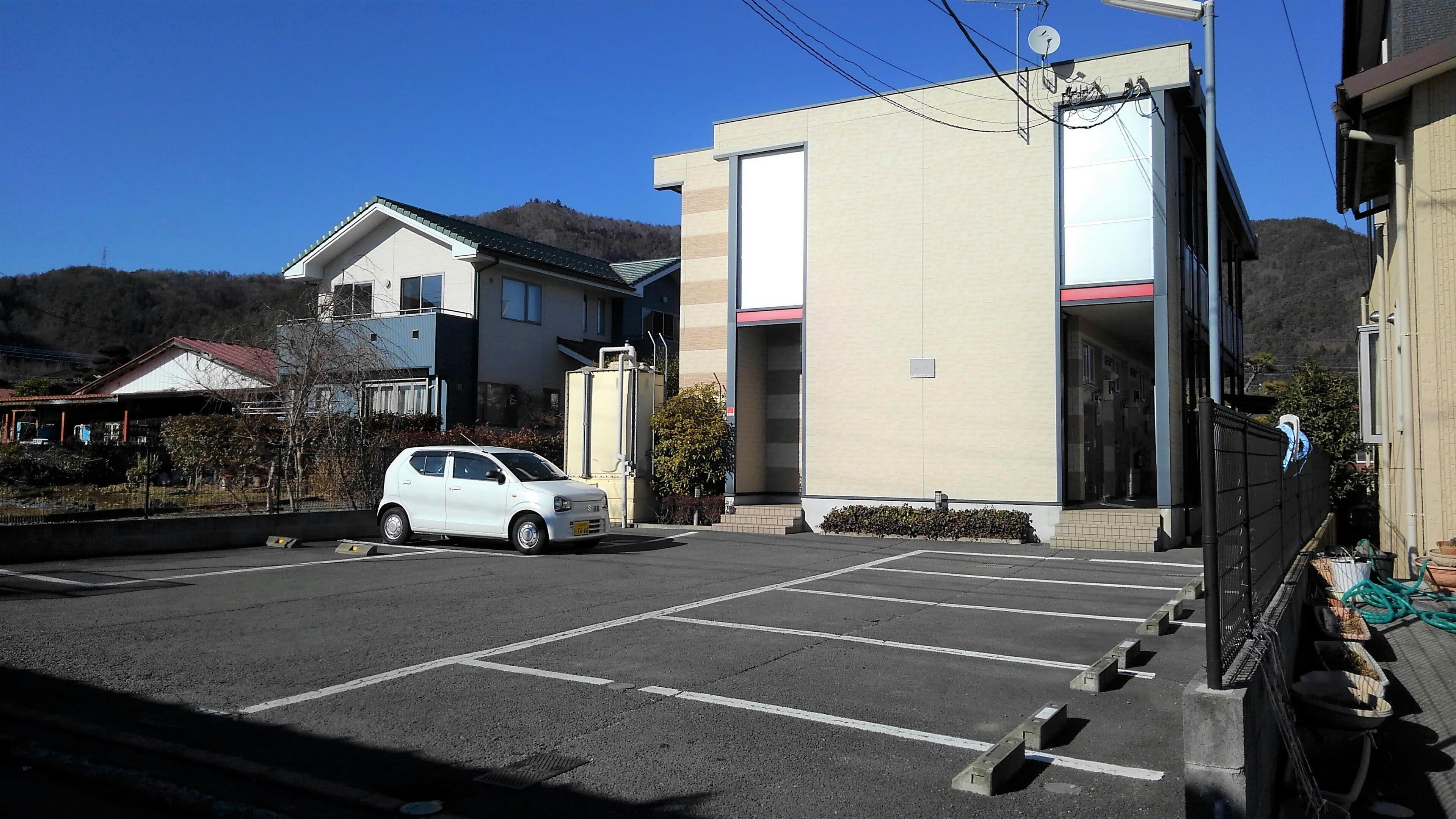 竜ヶ丘西(30426)の外観・駐車場イメージ1枚目