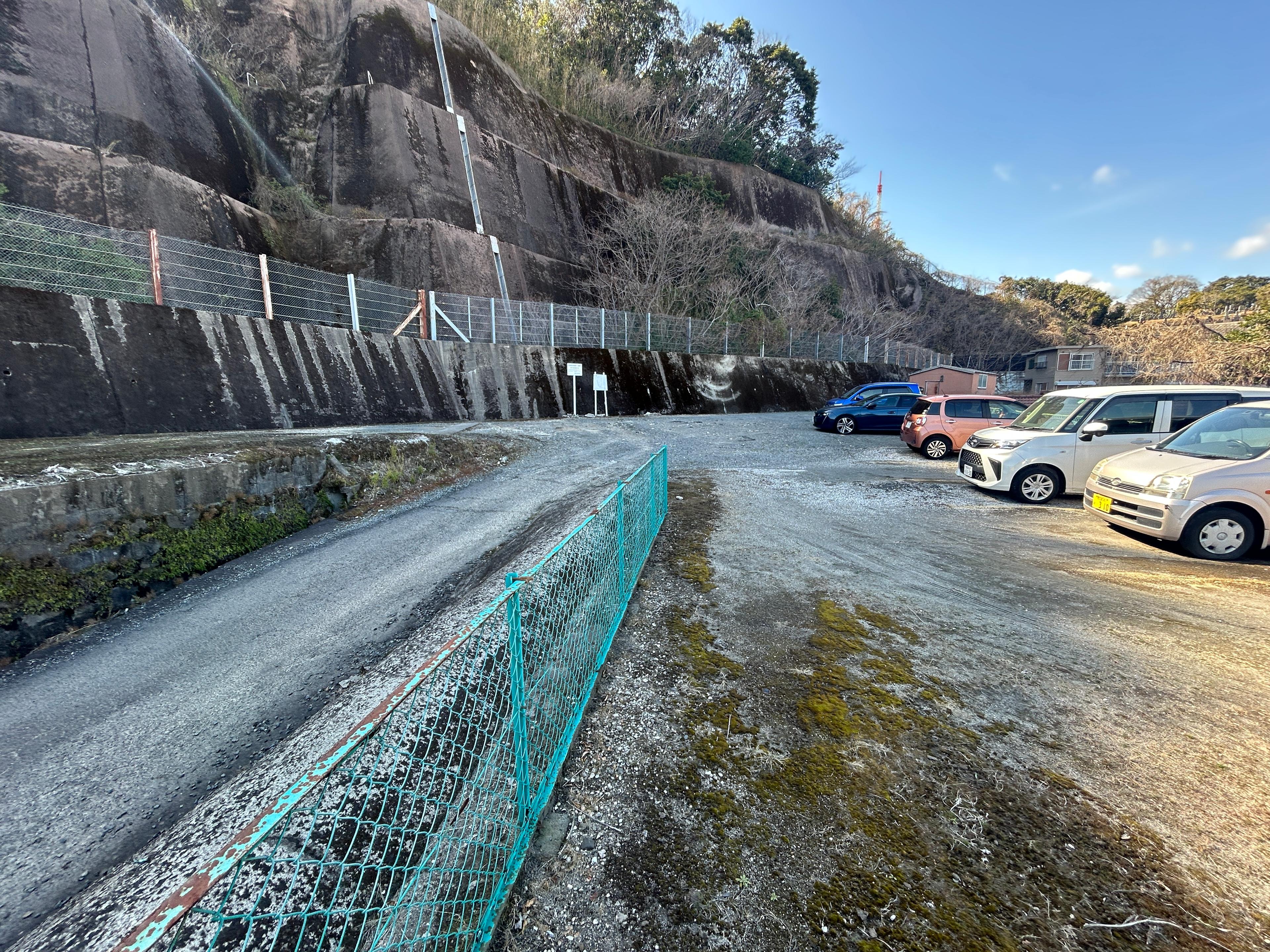 オート・スクウェアー郡元の外観・駐車場イメージ1枚目