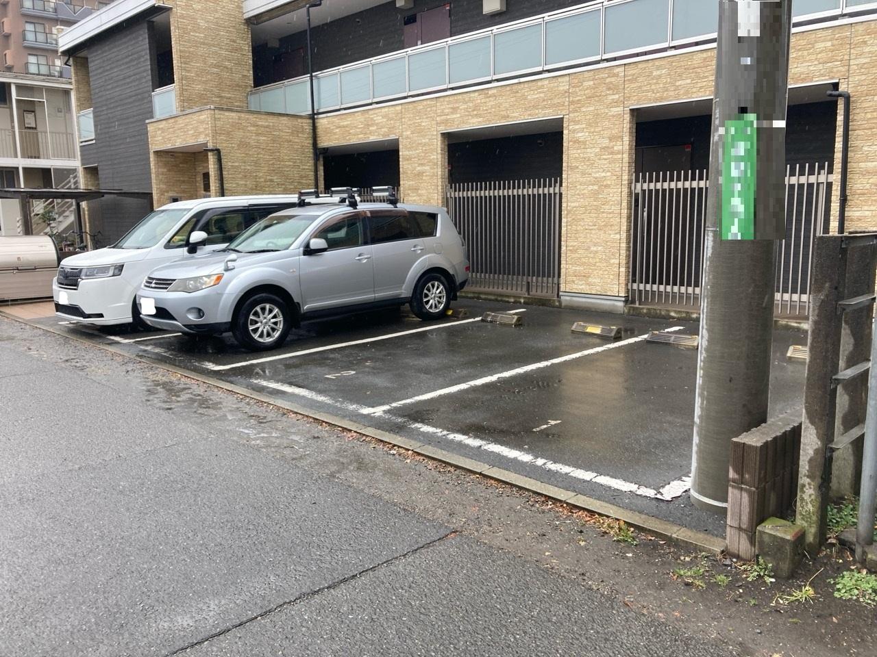 リブリ・グランドソレーユ駐車場の外観・駐車場イメージ1枚目