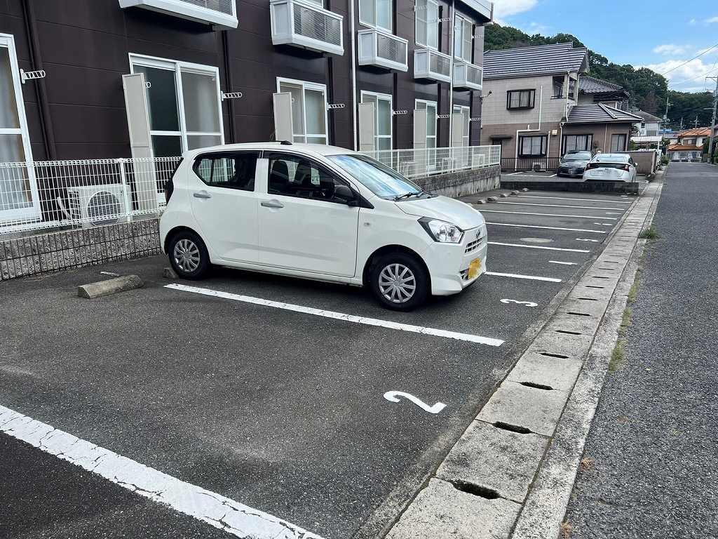 アクシス(22155)の外観・駐車場イメージ1枚目