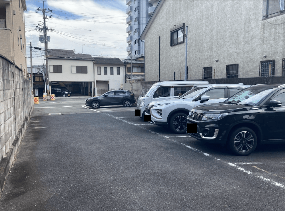 入江ガレージの外観・駐車場イメージ1枚目
