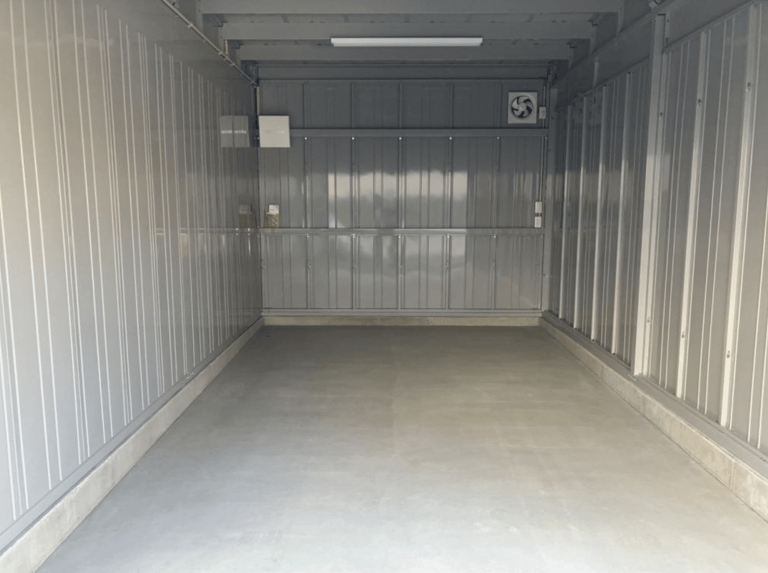 FK鳥居松町3丁目ガレージの外観・駐車場イメージ2枚目