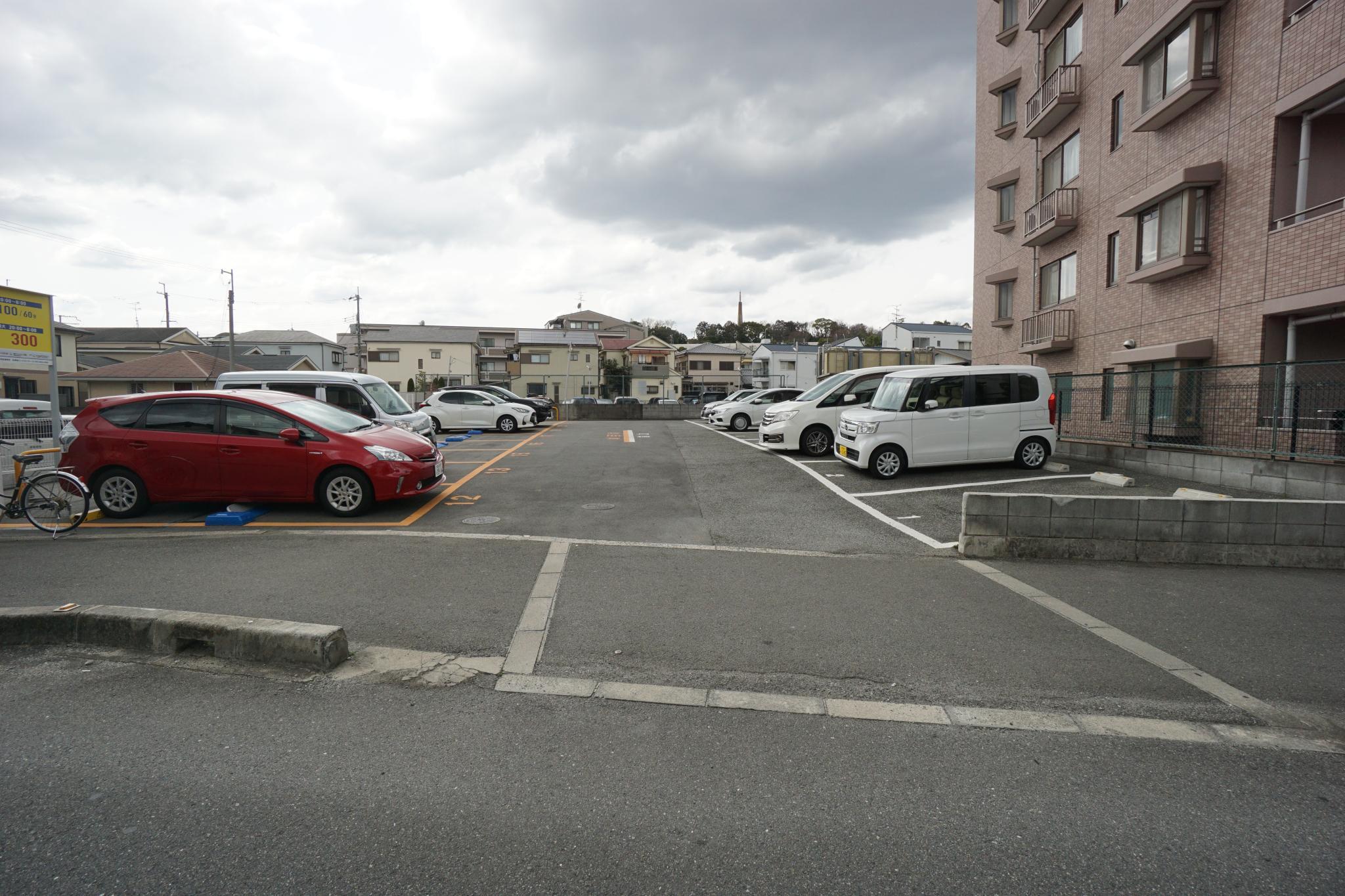 オーキッドカーパークの外観・駐車場イメージ1枚目