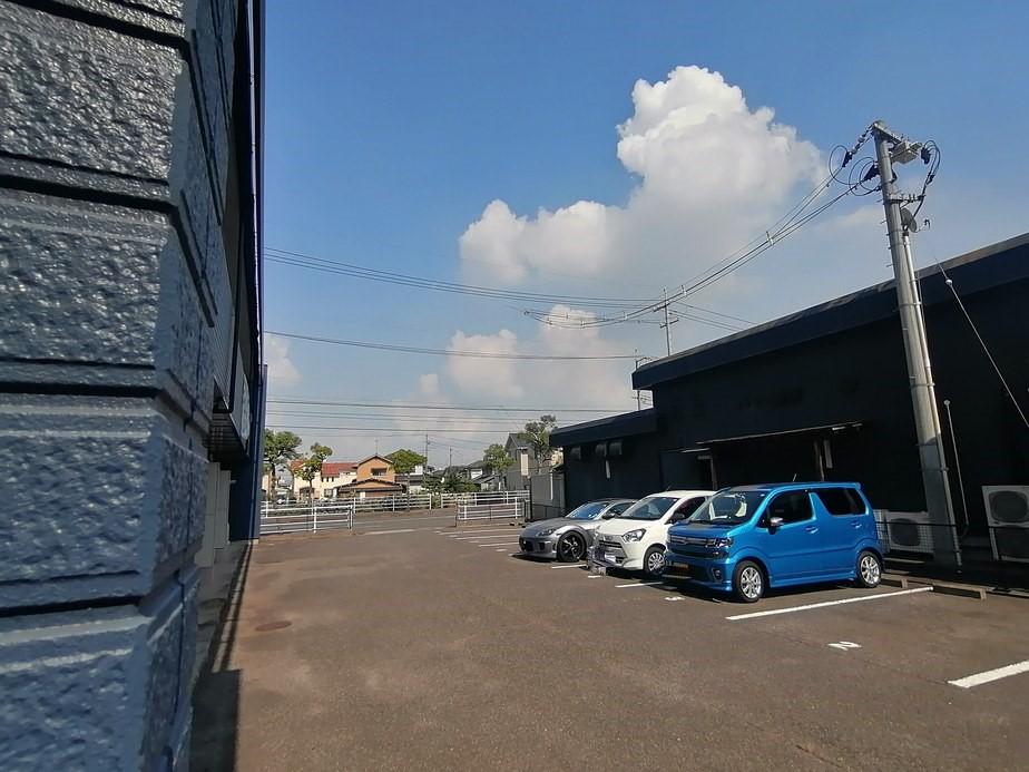 STELLA(10110)の外観・駐車場イメージ2枚目