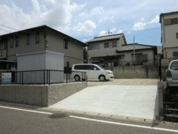 御幸本町2丁目Tパーク Bの外観・駐車場イメージ1枚目