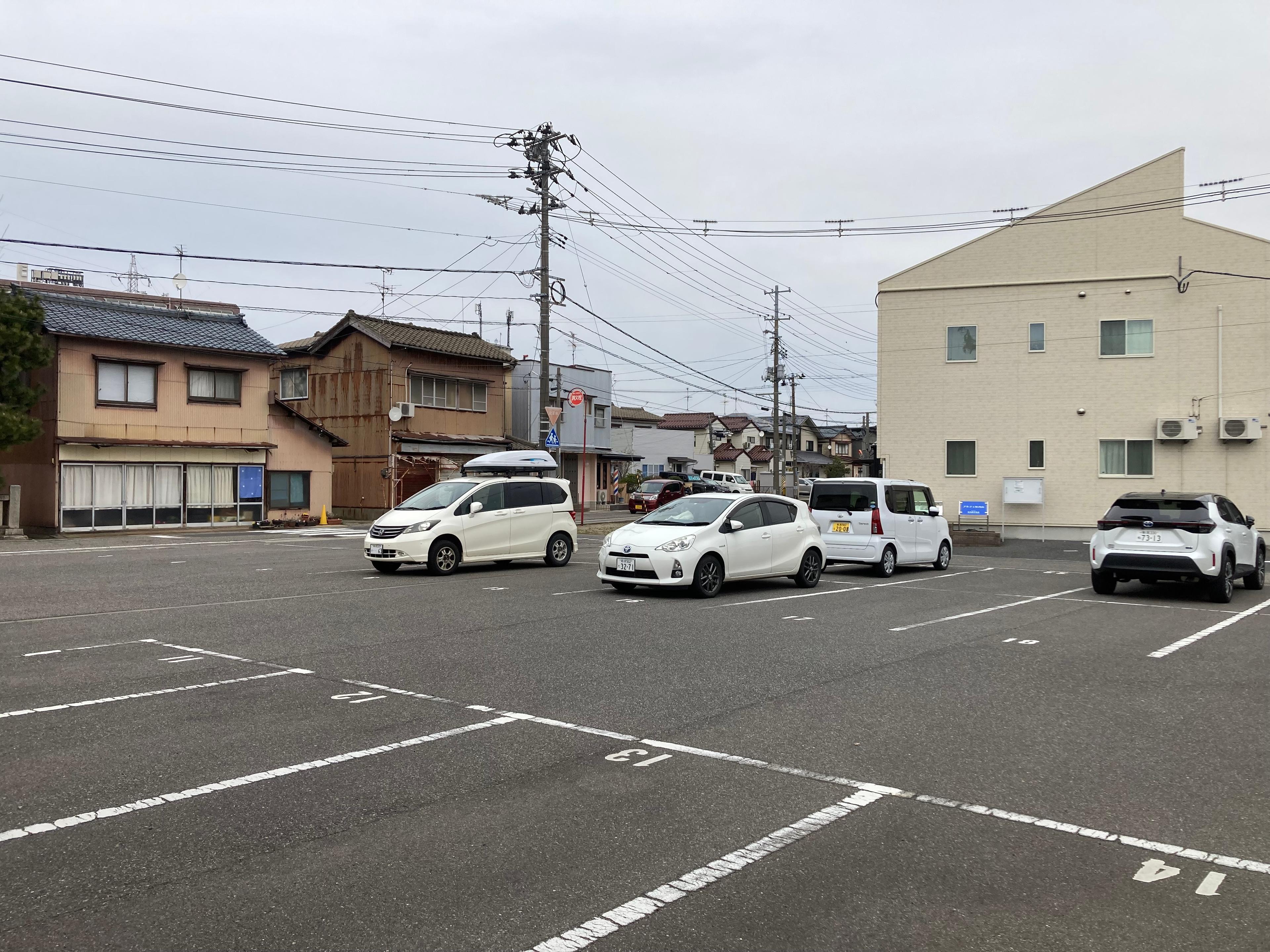 牡丹山神社前駐車場(高山駐車場)の外観・駐車場イメージ2枚目