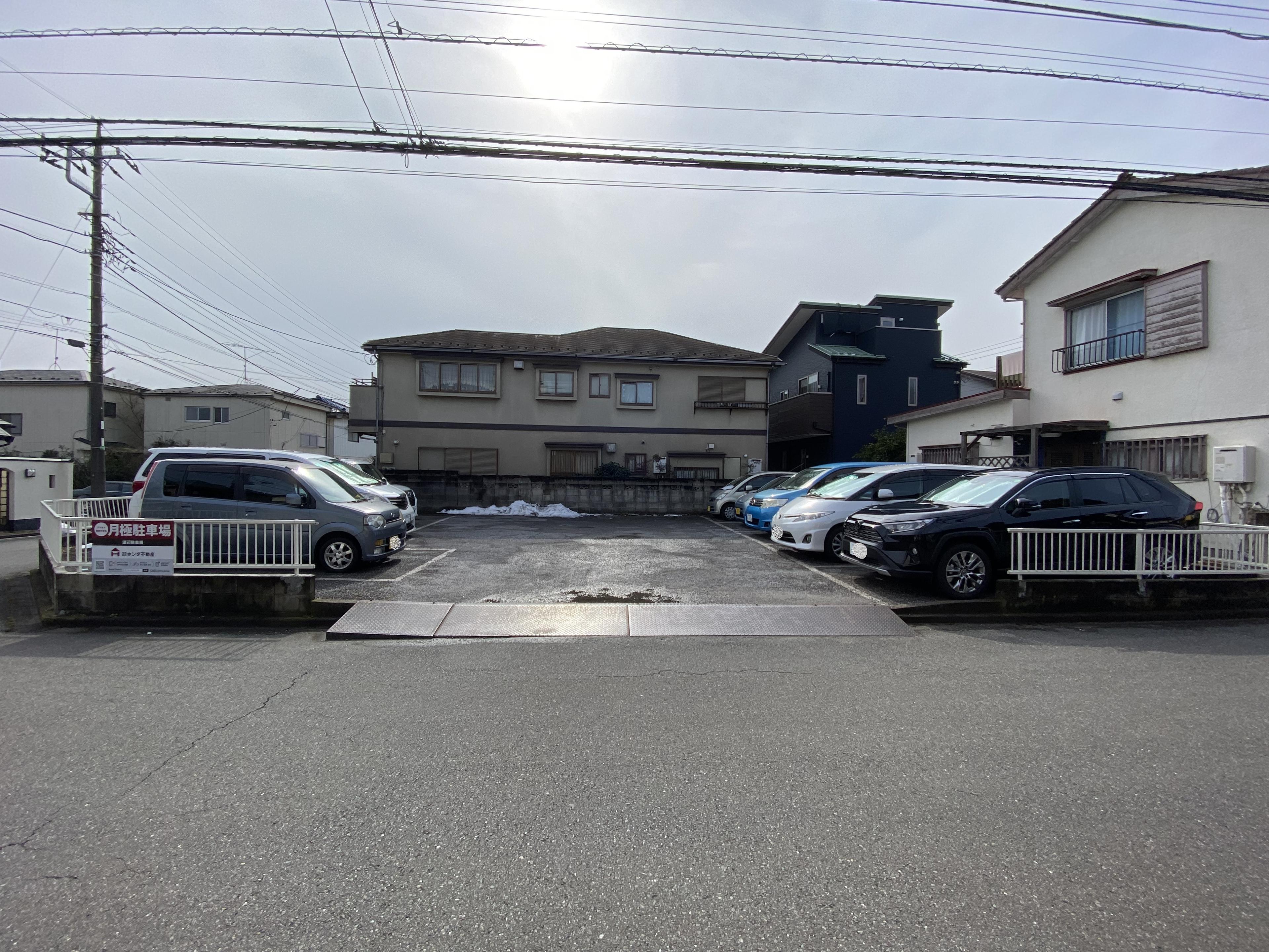 渡辺駐車場の外観・駐車場イメージ1枚目