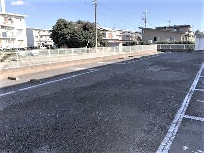 アークハイム(25134)の外観・駐車場イメージ1枚目