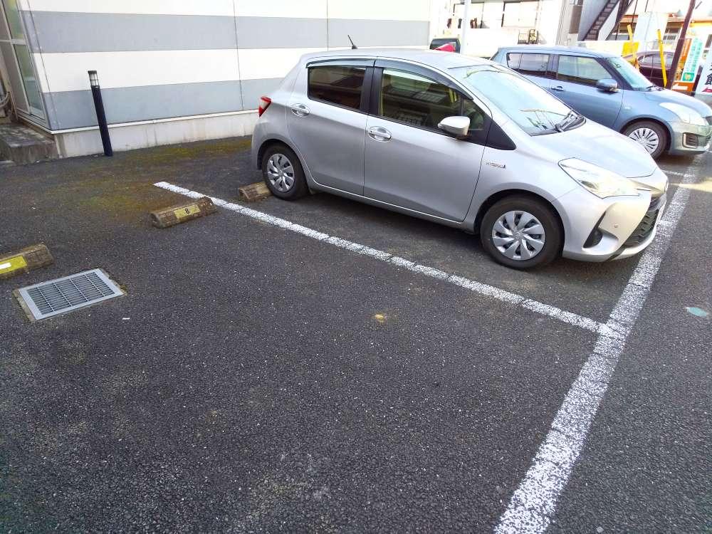 アルシオネ飛路(18228)の外観・駐車場イメージ1枚目