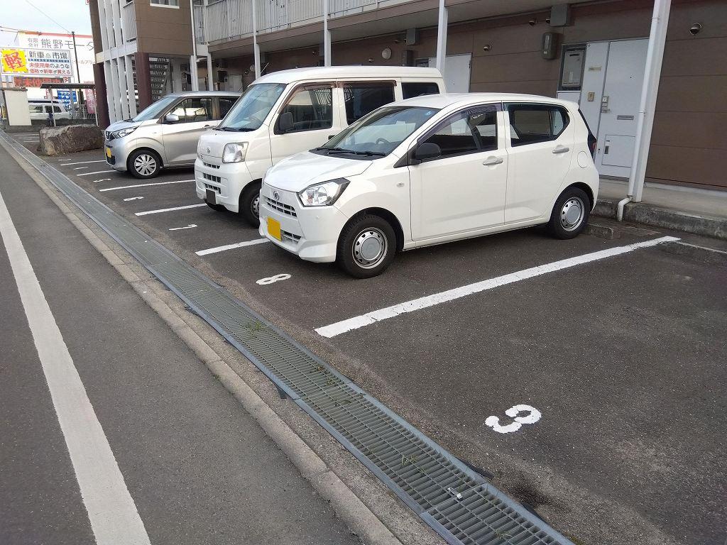 ASTc.DA(17703)の外観・駐車場イメージ1枚目