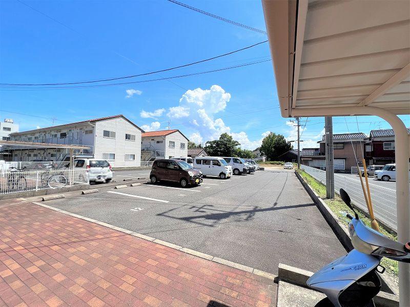 エスポワールⅡ(23624)の外観・駐車場イメージ2枚目