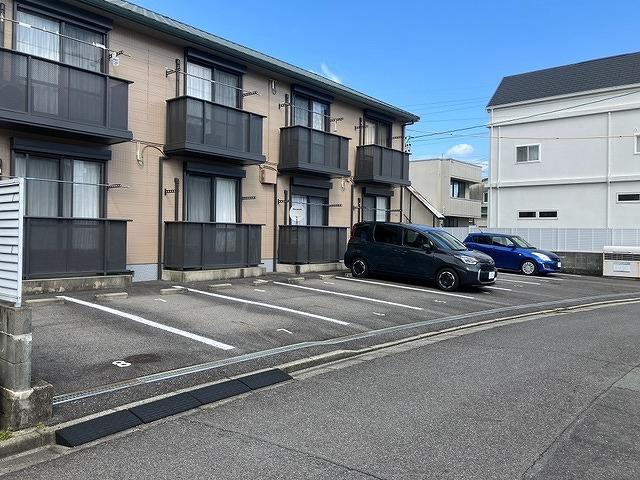 FKピュアレジデンス駐車場の外観・駐車場イメージ1枚目