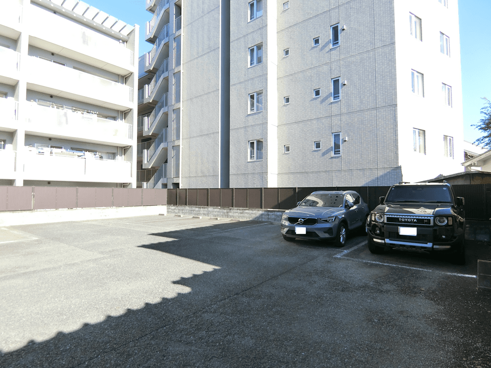 パーキング六軒町1-11の外観・駐車場イメージ2枚目