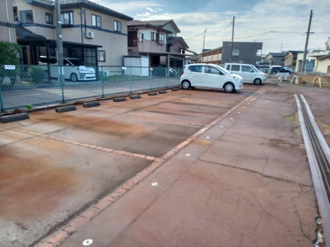 アクアフラッツ(16881)の外観・駐車場イメージ1枚目