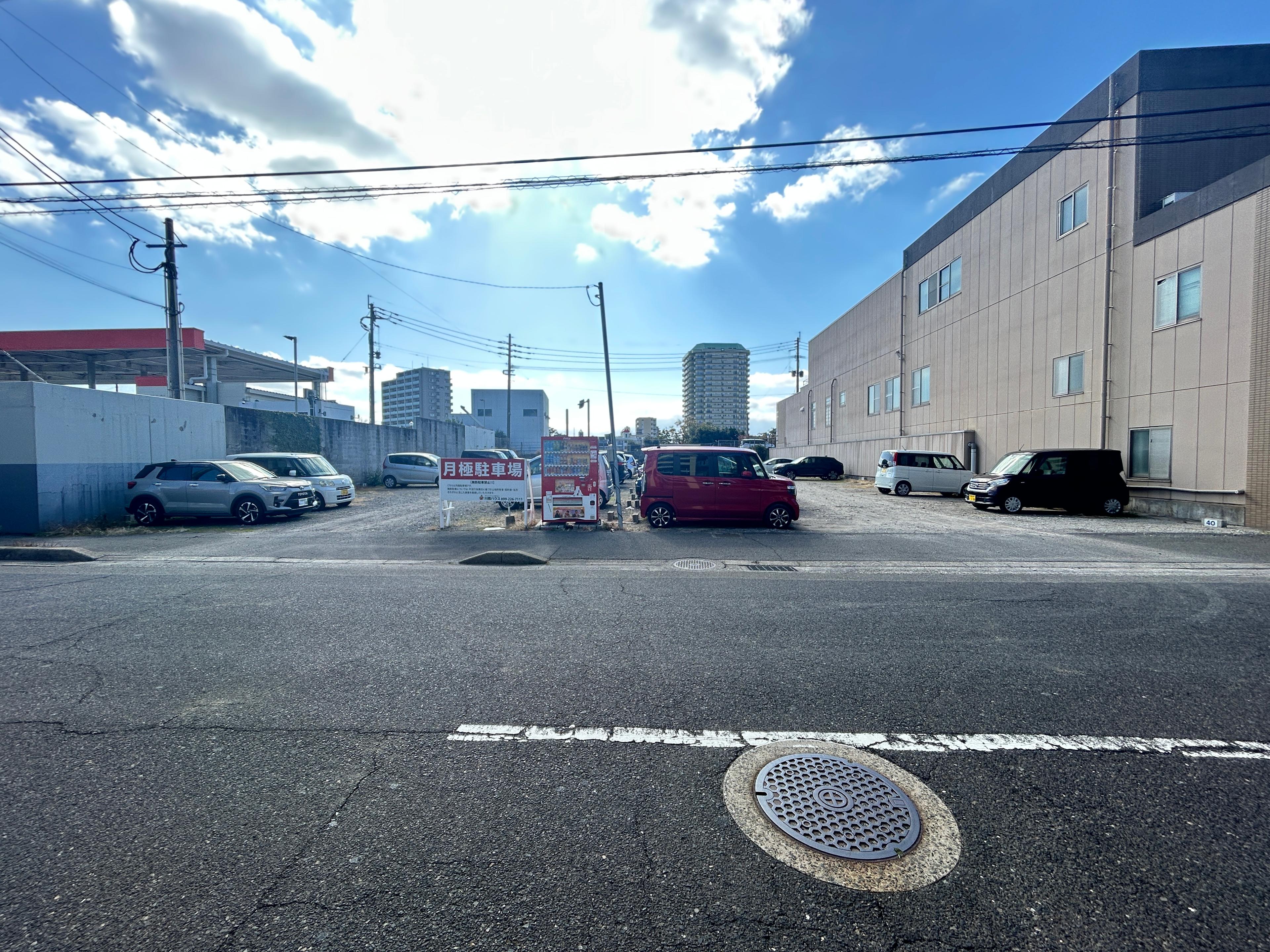 甲突パーキングの外観・駐車場イメージ2枚目