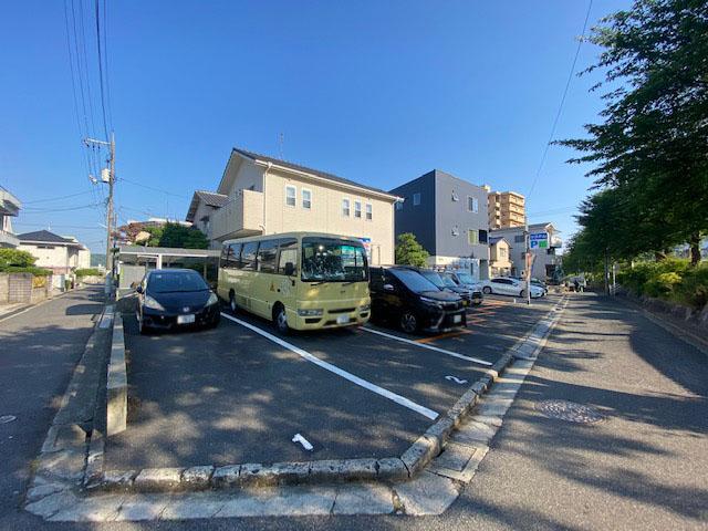 廣井ガレージの外観・駐車場イメージ3枚目